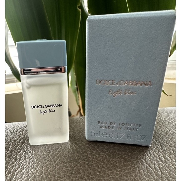 Dolce&Gabbana Other - Dolce & Gabbana Light Blue EDT 5ml Mini Splash Dabber w/ Box